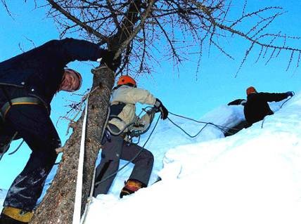 Rappel dans la neige